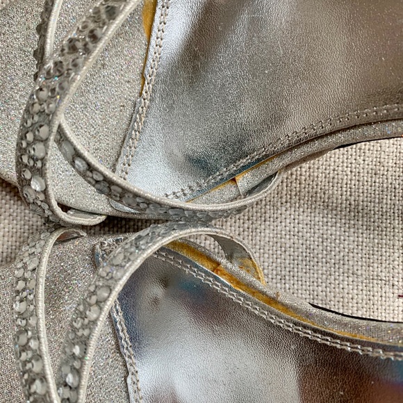 Sizzle by Colorific Heels - Picture 5 of 7